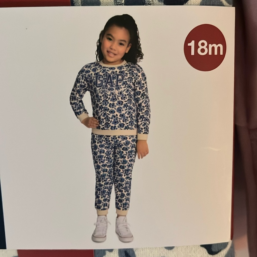 Gap Kids outfit 18m